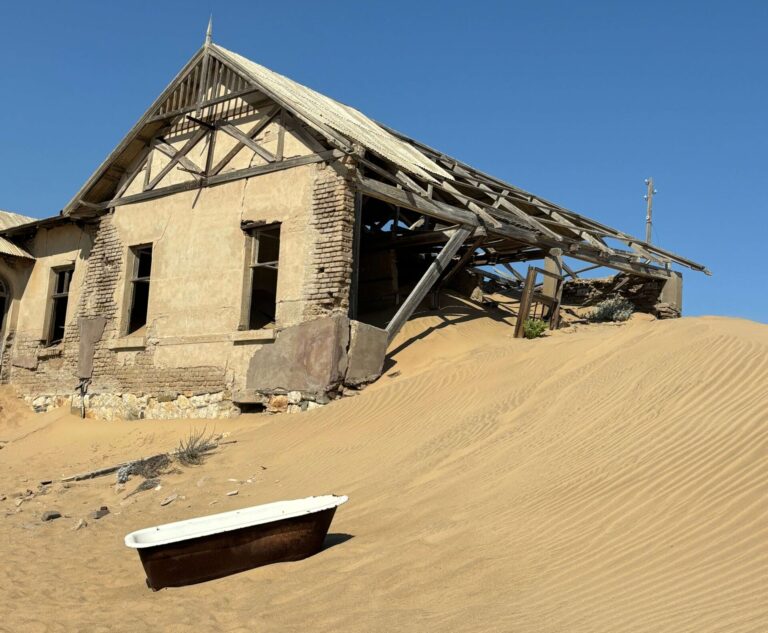 comment visiter Kolmanskop Village fantôme Luderitz Namibie